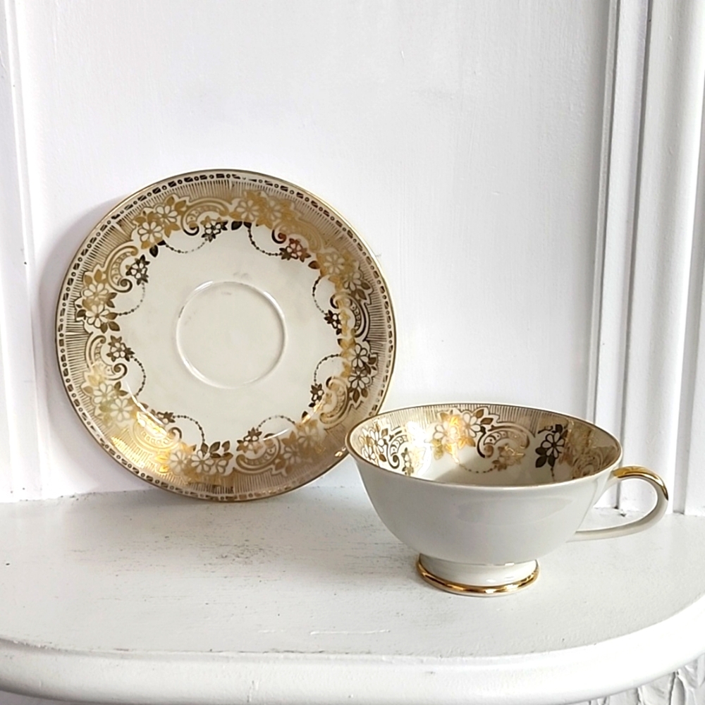 H&C Selb Bavaria Heinrich & CO Tea Cup &Saucer Gold pink Blue Flowers